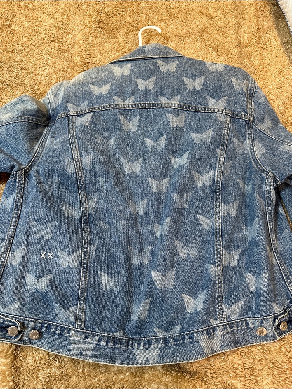 Sandy Liang Distressed Mid-Blue Denim Jacket - Picture 7 of 9